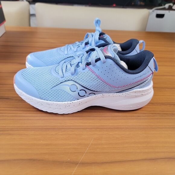 Big Kid Saucony Kinvara 14 Lace to Toe Sneaker, Light Blue, 4 US Unisex Big Kid